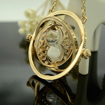 Vintage Creative 360 Degree Rotatable Horcrux Hi Po Time Converter Hourglass Pendant Necklace Time Turner For Kids Gift