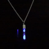 New Fashion Women Men Glowing Luminous Sand Timer Pendant Glass Hourglass Bottle Necklace Jewelry Decorations Gifts